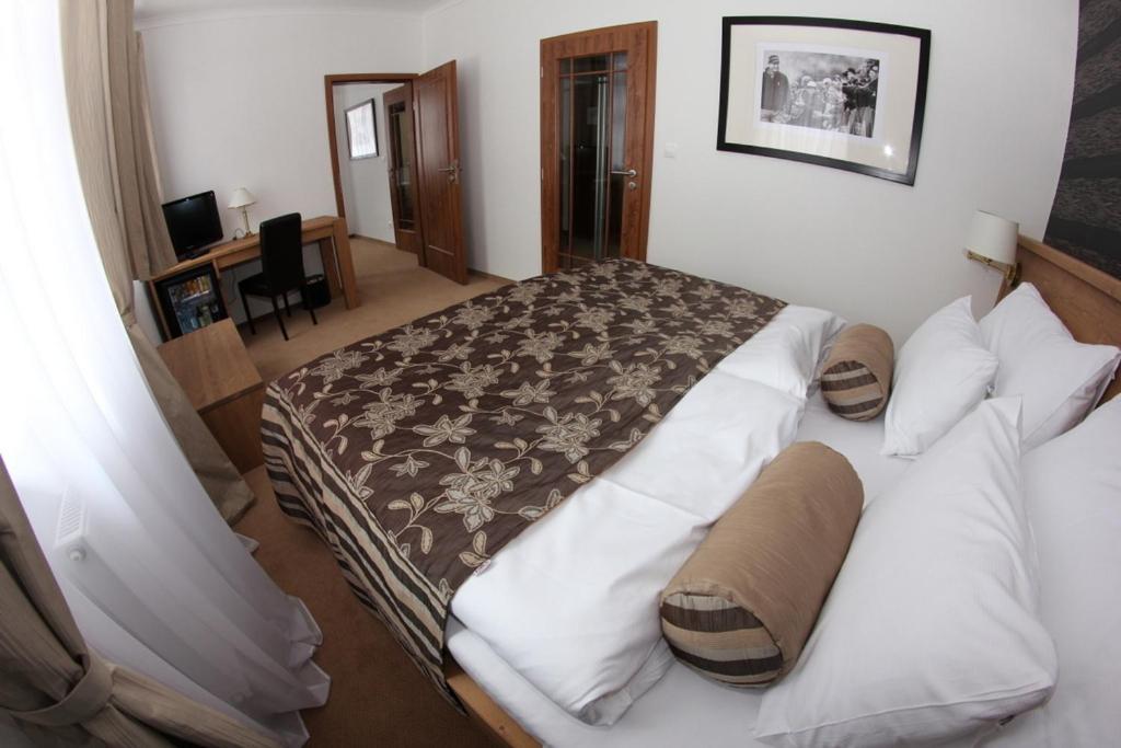 Hotel Eagle Mariánské Lázně Zimmer foto