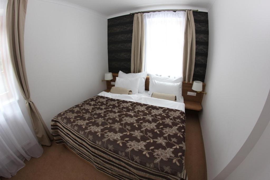 Hotel Eagle Mariánské Lázně Zimmer foto